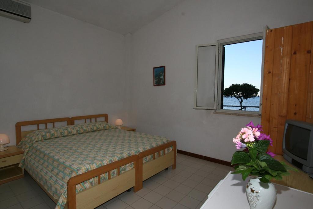 Hotel Club Poseidon Сталетті Номер фото