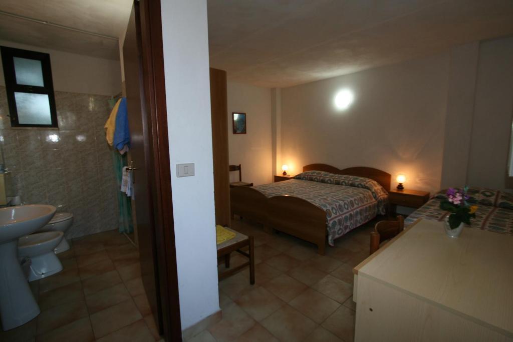 Hotel Club Poseidon Сталетті Номер фото